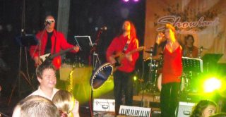Myslivecký ples - Lukov (15. 1. 2011) – fotka 4