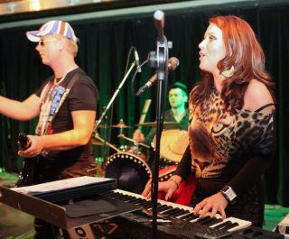 Nitra - Divadelní ples (11. 1. 2013) – fotka 5