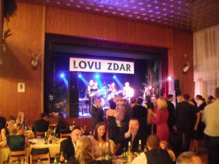 Lukov - Myslivecký ples (12. 1. 2013) – fotka 6