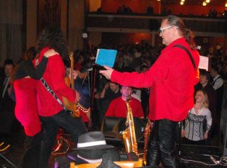 Myslivecký ples - Lukov (15. 1. 2011) – fotka 6