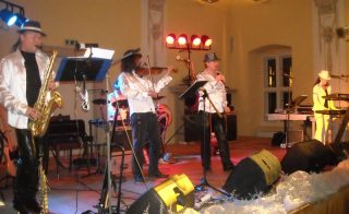 Městský ples Holešov (21. 1. 2012) – fotka 7