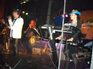 Myslivecký ples - Lukov (15. 1. 2011) – fotka 8