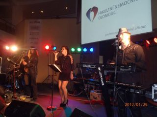 Městský ples Holešov – Showband
