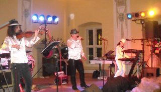 Městský ples Holešov (21. 1. 2012) – fotka 10
