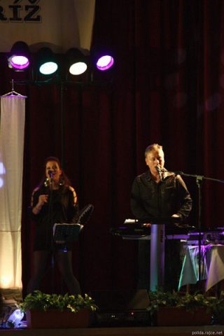 Kroměříž - Maturitní ples (6. 2. 2013) – fotka 11
