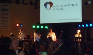 Městský ples Holešov – Showband