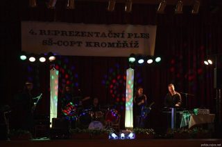 Kroměříž - Maturitní ples (6. 2. 2013) – fotka 12