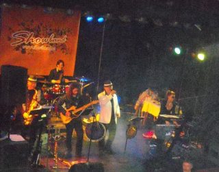 Myslivecký ples - Lukov (15. 1. 2011) – fotka 13