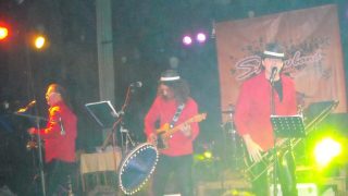Myslivecký ples - Lukov (15. 1. 2011) – fotka 18