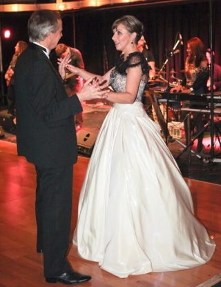 Nitra - Divadelní ples (11. 1. 2013) – fotka 19