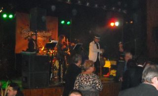 Myslivecký ples - Lukov (15. 1. 2011) – fotka 20