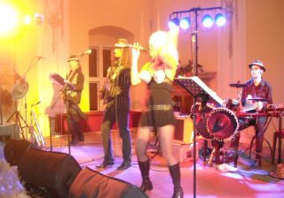 Městský ples Holešov (21. 1. 2012) – fotka 24