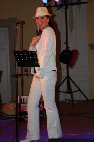 Městský ples Holešov (21. 1. 2012) – fotka 43